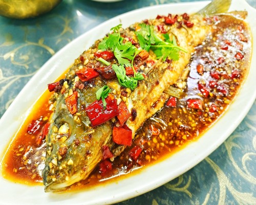 蒜香蒸鱼